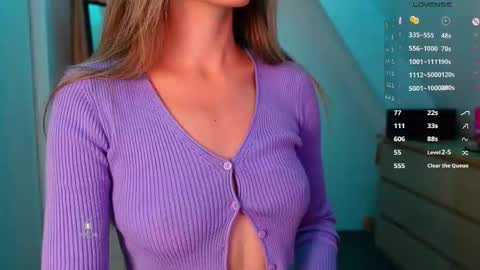 Snapshot of _sweetcams_ chatting on 16, 9, 2025 Dasha online show from 16, 9, 2025