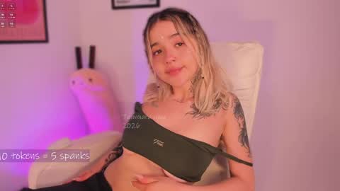 Snapshot of _tammarra_ chatting on 25, 4, 2026 _tammarra_ online show from 25, 4, 2026