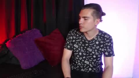    online show from 25, 1, 2025