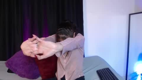    online show from 10, 2, 2025