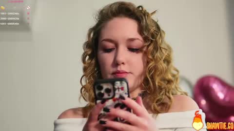 Snapshot of _taylor_swift chatting on 30, 5, 2026 Taylor online show from 30, 5, 2026
