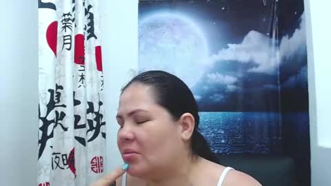 Snapshot of _thamaraa_ chatting on 14, 4, 2026 Tamara online show from 14, 4, 2026