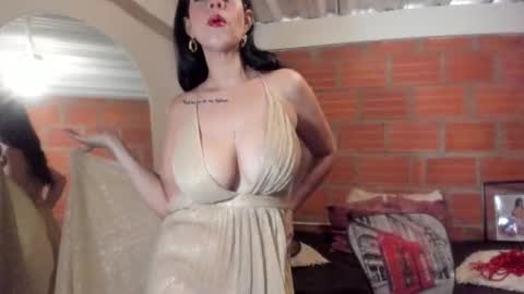 Tiffany Jacome online show from 22, 11, 2025