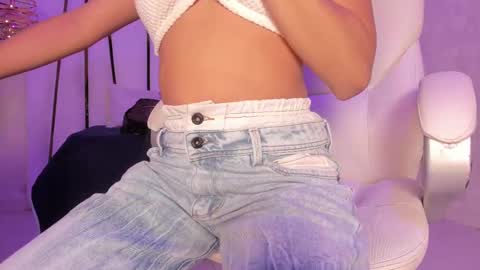 Snapshot of _tinyrousse_ chatting on 14, 2, 2025 Rousse online show from 14, 2, 2025