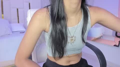 Snapshot of _tinyrousse_ chatting on 3, 10, 2025 Rousse online show from 3, 10, 2025