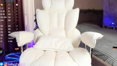 Julia online show from 10, 4, 2026