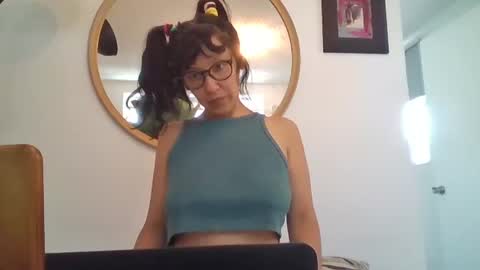 Snapshot of _tutti_frutti_ chatting on 31, 5, 2026 _tutti_frutti_ online show from 31, 5, 2026