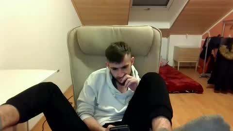 Snapshot of _v_l_a_d_ chatting on 2, 2, 2025 Vlad online show from 2, 2, 2025