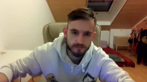 Snapshot of _v_l_a_d_ chatting on 4, 2, 2025 Vlad online show from 4, 2, 2025