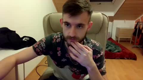 Snapshot of _v_l_a_d_ chatting on 9, 2, 2025 Vlad online show from 9, 2, 2025