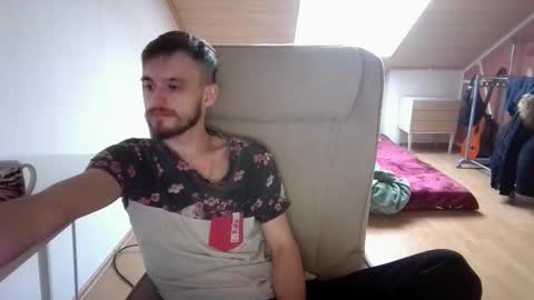 Snapshot of _v_l_a_d_ chatting on 10, 2, 2025 Vlad online show from 10, 2, 2025