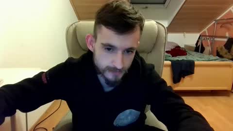 Snapshot of _v_l_a_d_ chatting on 15, 2, 2025 Vlad online show from 15, 2, 2025