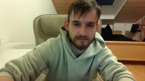 Snapshot of _v_l_a_d_ chatting on 5, 3, 2025 Vlad online show from 5, 3, 2025