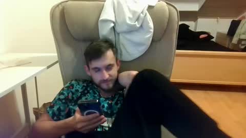 Snapshot of _v_l_a_d_ chatting on 9, 3, 2025 Vlad online show from 9, 3, 2025