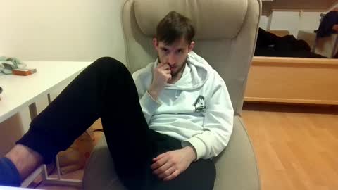 Snapshot of _v_l_a_d_ chatting on 10, 3, 2025 Vlad online show from 10, 3, 2025