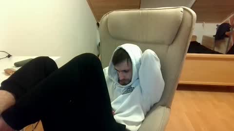 Snapshot of _v_l_a_d_ chatting on 12, 3, 2025 Vlad online show from 12, 3, 2025