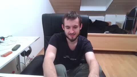 Snapshot of _v_l_a_d_ chatting on 13, 10, 2025 Vlad online show from 13, 10, 2025