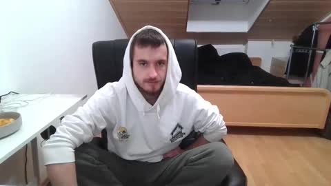 Snapshot of _v_l_a_d_ chatting on 25, 10, 2025 Vlad online show from 25, 10, 2025