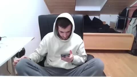 Snapshot of _v_l_a_d_ chatting on 29, 10, 2025 Vlad online show from 29, 10, 2025