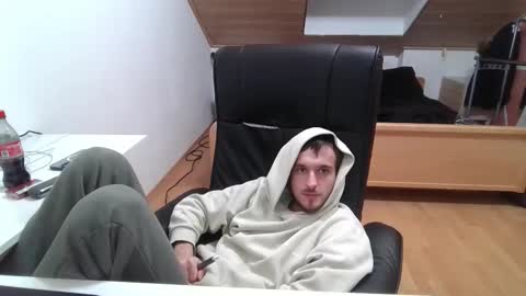 Snapshot of _v_l_a_d_ chatting on 13, 11, 2025 Vlad online show from 13, 11, 2025