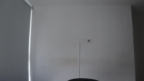 Anastasia Vahos online show from 5, 1, 2025