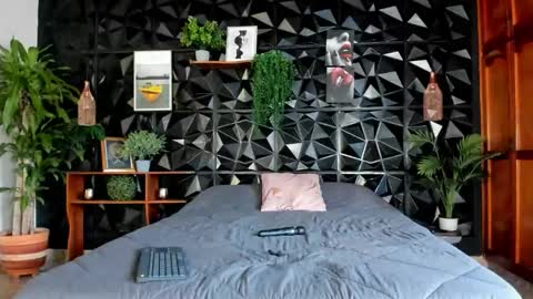 Snapshot of _valentina_69 chatting on 21, 10, 2025 _valentina_69 online show from 21, 10, 2025