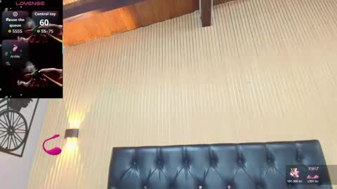 Snapshot of _veronica_tits chatting on 25, 11, 2025 Veronica online show from 25, 11, 2025