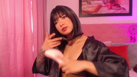 Snapshot of _victoria_florez chatting on 1, 12, 2024 VICTORIA online show from 1, 12, 2024