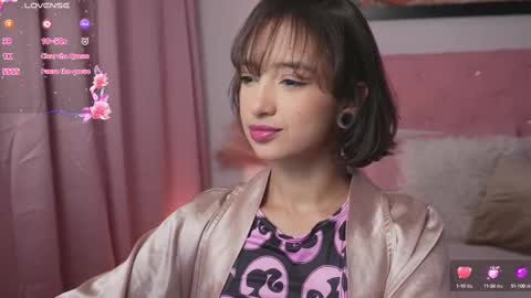 Snapshot of _victoria_florez chatting on 25, 2, 2025 VICTORIA online show from 25, 2, 2025