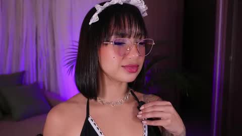 Snapshot of _victoria_florez chatting on 12, 9, 2025 VICTORIA online show from 12, 9, 2025