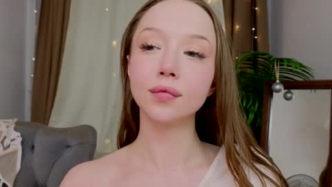 Violet online show from 13, 1, 2025