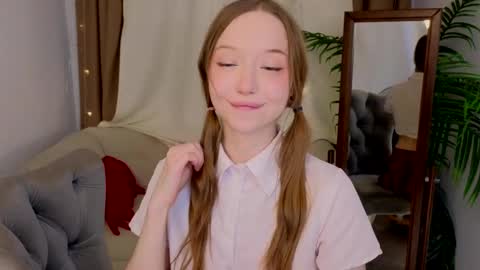 Violet online show from 8, 3, 2025