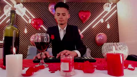  white fox  online show from 15, 2, 2025