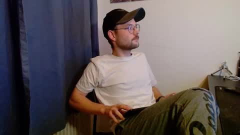 _whoisthatguy_ online show from 20, 10, 2025