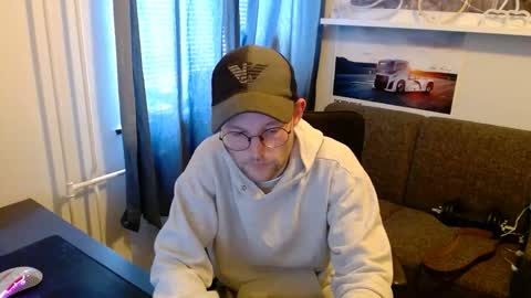 Snapshot of _whoisthatguy_ chatting on 7, 6, 2026 _whoisthatguy_ online show from 7, 6, 2026