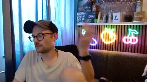 Snapshot of _whoisthatguy_ chatting on 14, 7, 2026 _whoisthatguy_ online show from 14, 7, 2026