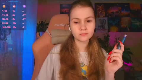 Snapshot of _witch__ chatting on 19, 11, 2025 Enni online show from 19, 11, 2025