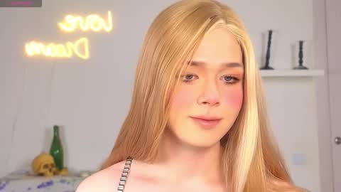 LITTLE FOX online show from 15, 10, 2025