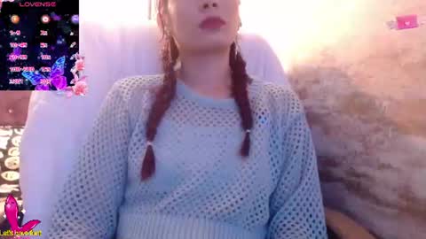 Yuyi online show from 25, 6, 2026