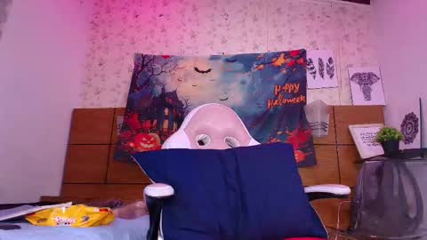Snapshot of a_aisha chatting on 9, 10, 2025 Aisha online show from 9, 10, 2025