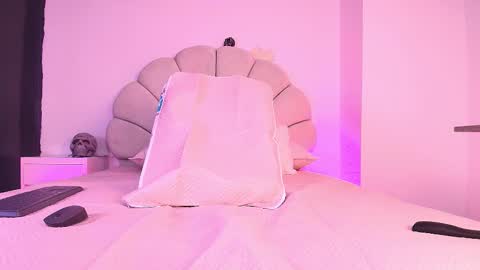 Snapshot of a_aisha chatting on 29, 10, 2025 Aisha online show from 29, 10, 2025