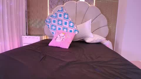 Snapshot of a_aisha chatting on 7, 11, 2025 Aisha online show from 7, 11, 2025