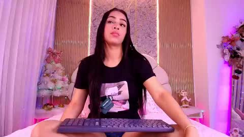 Snapshot of a_aisha chatting on 5, 12, 2025 Aisha online show from 5, 12, 2025