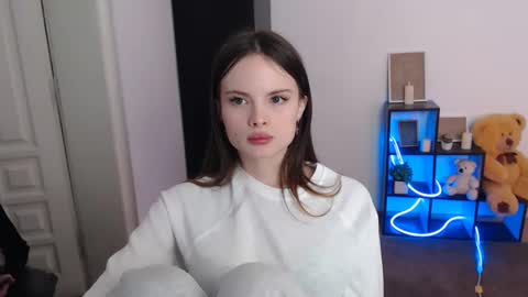 Snapshot of a_ariella_ chatting on 12, 11, 2025 a_ariella_ online show from 12, 11, 2025