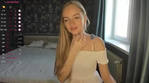 Adelina online show from 30, 9, 2025