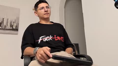 alejo online show from 8, 3, 2025