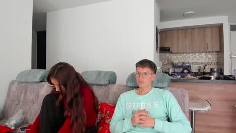 A Sexy Couple online show from 18, 12, 2024