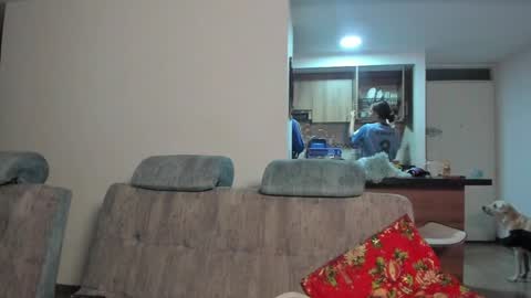 A Sexy Couple online show from 8, 1, 2025