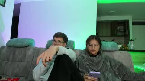 A Sexy Couple online show from 25, 1, 2025