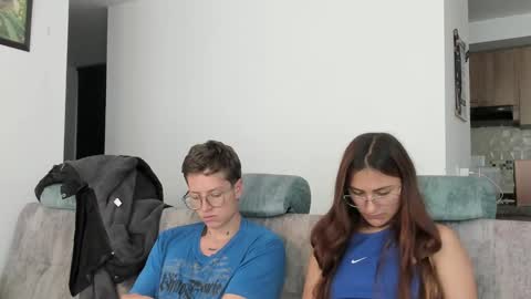 A Sexy Couple online show from 25, 2, 2025